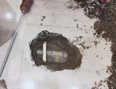 双湖卫生间测漏水